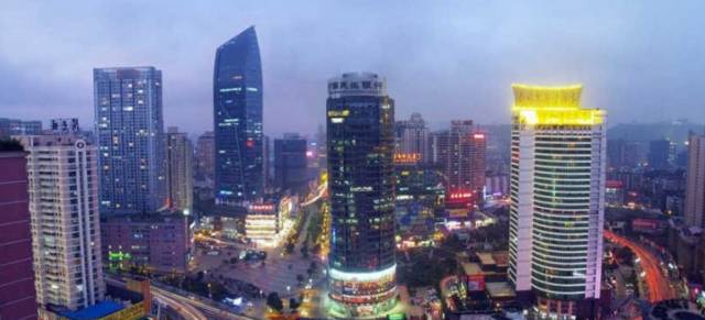 山城夜色,重庆山水之城夜生活剪影